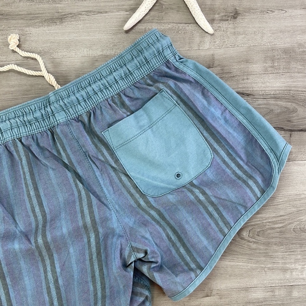 🔆HURLEY🔆 HERRING STRIPE SHORTS - Picture 8 of 8